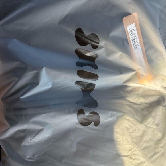 SKIMS Women's Sweater - Picture 3 of 3